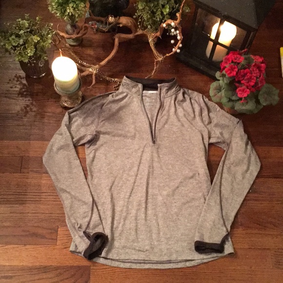 Nike DRI-FIT Pull Over - Picture 3 of 7